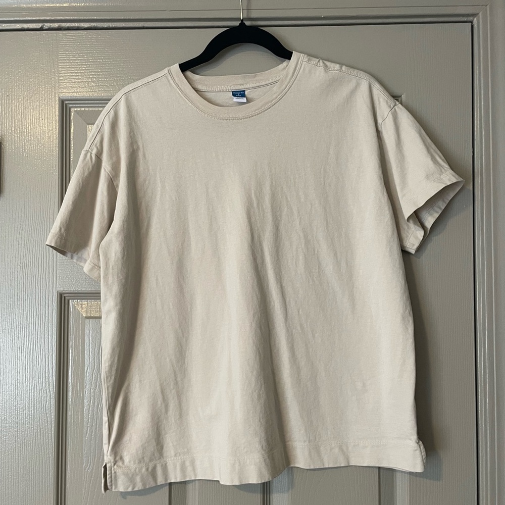 Old Navy Cream Short Sleeve Tee